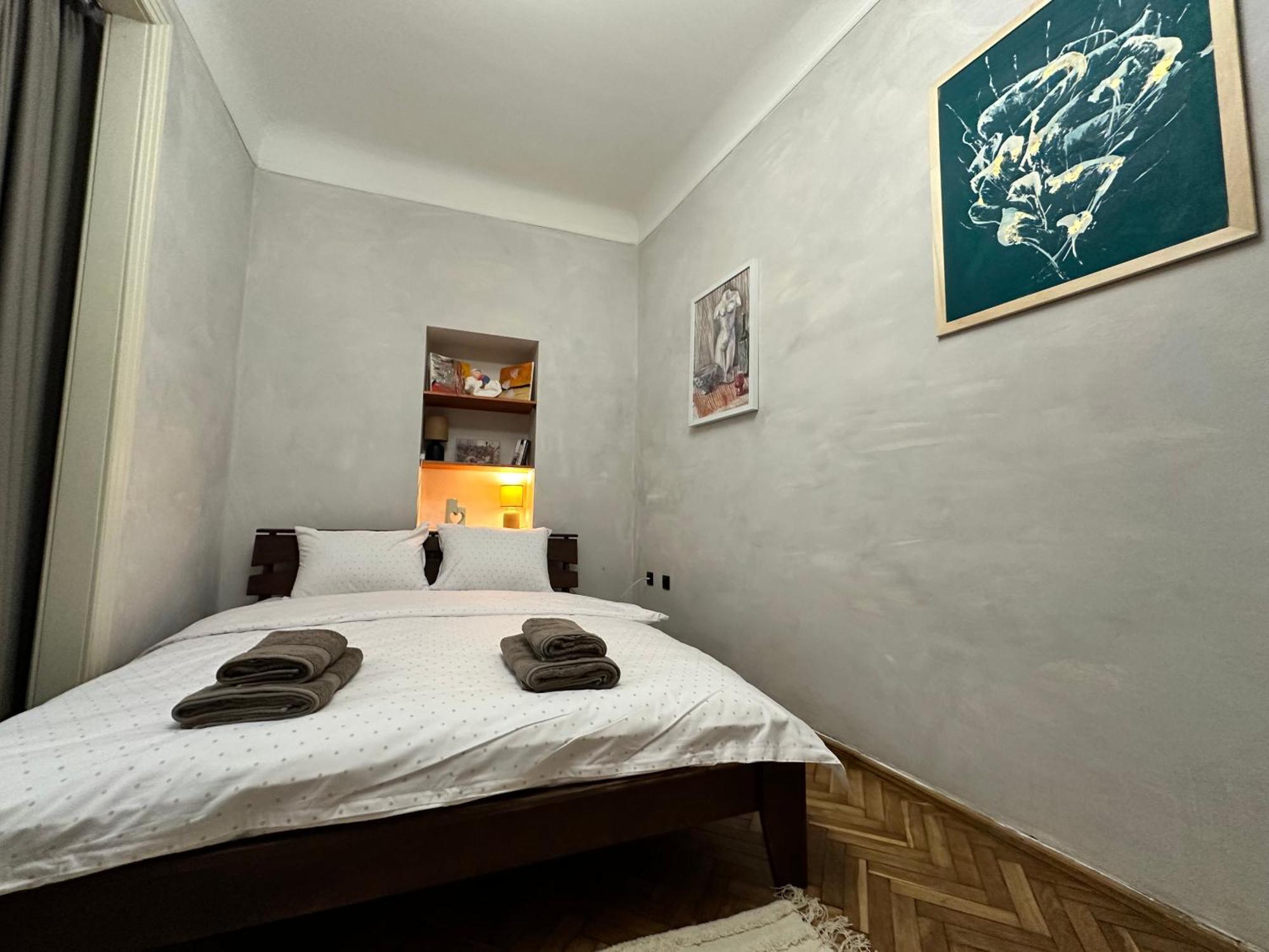 Art Apartment On Kylisha Str Lviv Dış mekan fotoğraf